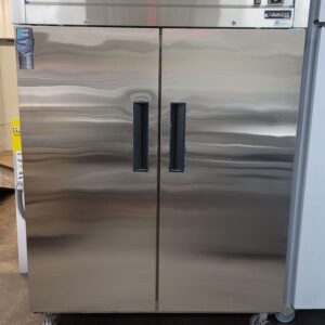 LIKE NEW - Dukers 2 door Refrigerator
